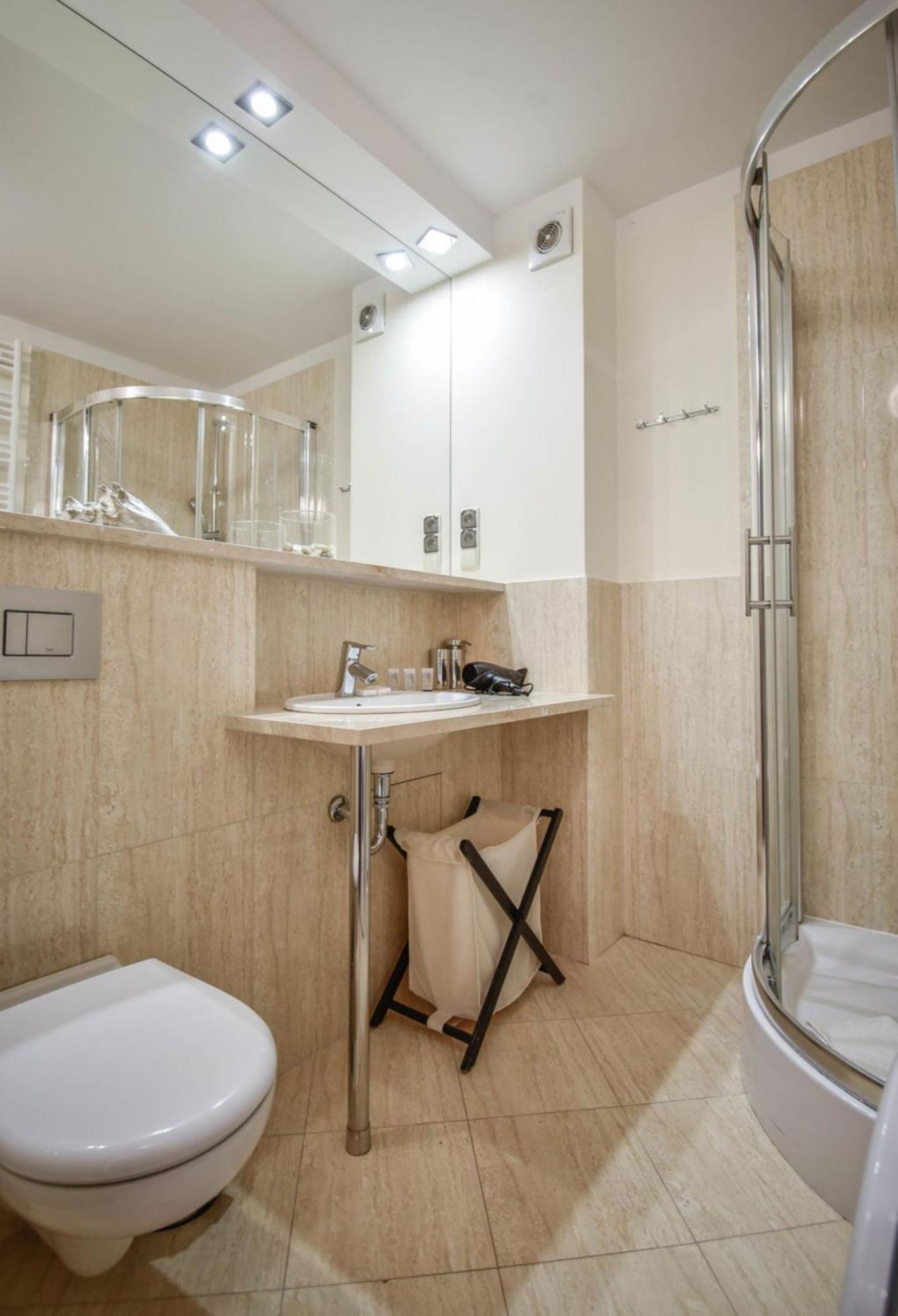 Apartamenty Mistral Z Parkingiem - Promenada & Morze - Apartamenty Na Wyspie Świnoujście Exteriör bild