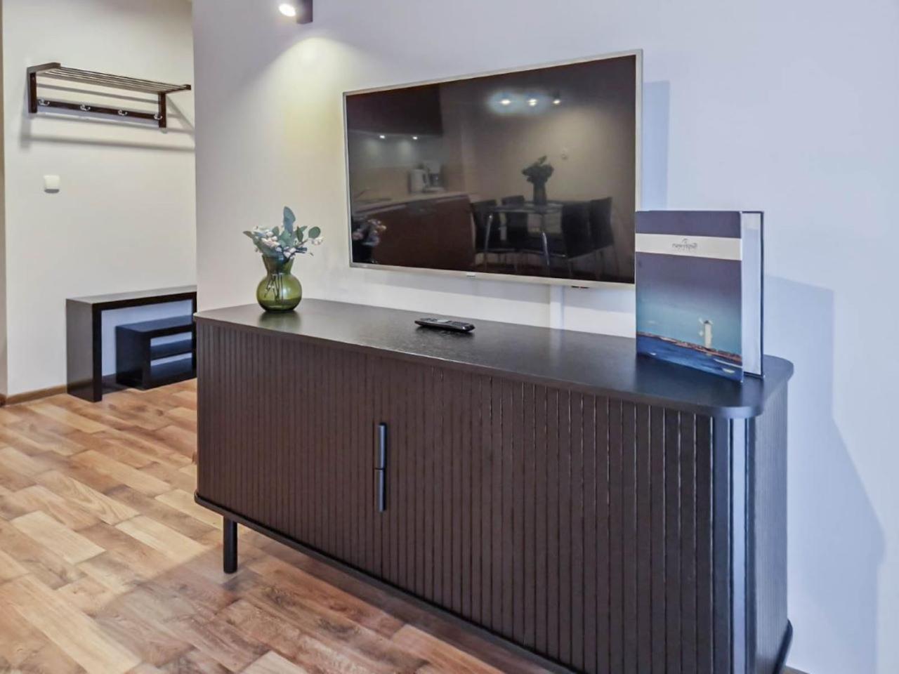 Apartamenty Mistral Z Parkingiem - Promenada & Morze - Apartamenty Na Wyspie Świnoujście Exteriör bild