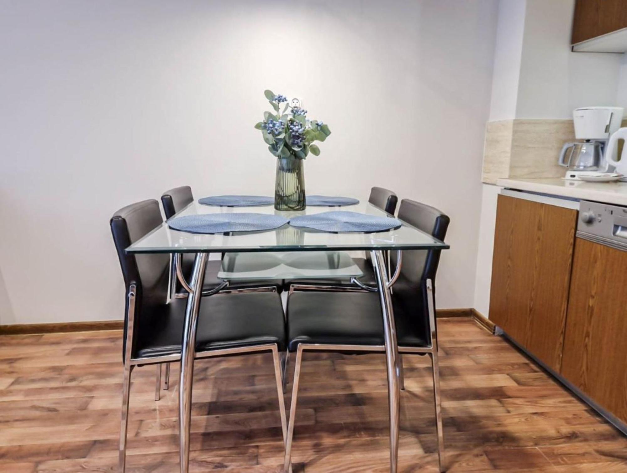 Apartamenty Mistral Z Parkingiem - Promenada & Morze - Apartamenty Na Wyspie Świnoujście Exteriör bild